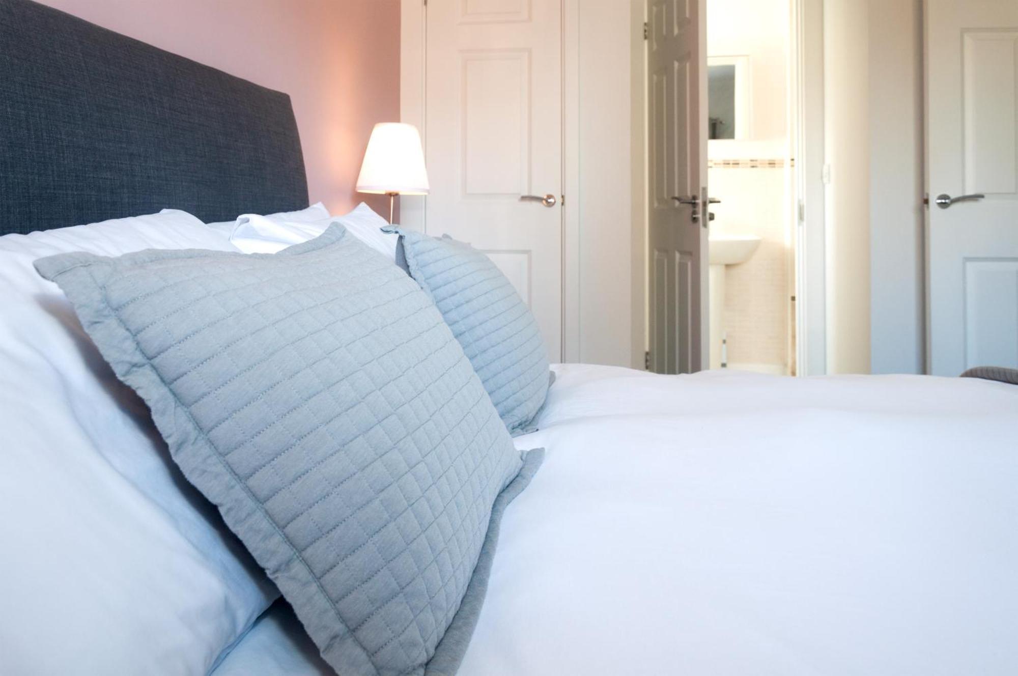Riverside Stays, Modern House Stays, Shefford, Bedfordshire Extérieur photo