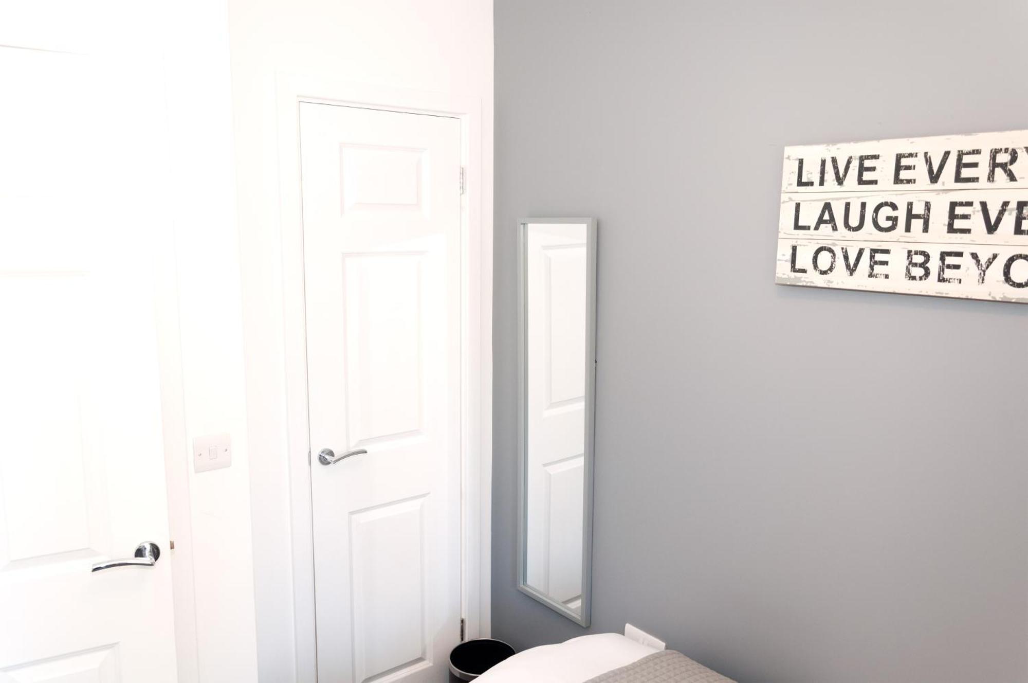 Riverside Stays, Modern House Stays, Shefford, Bedfordshire Extérieur photo